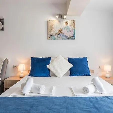 Artistic Space Near Chataldzha Apartment