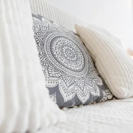 Apartment Artistic Space Near Chataldzha