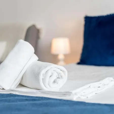 Apartment Artistic Space Near Chataldzha Varna